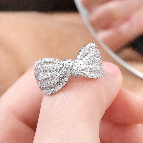 New Luxury Gorgeous 925 Silver Diamond Twist Knot Ring - Picture 4 of 6